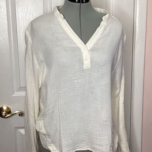 Garnet Hill white v neck shirt Womens 14